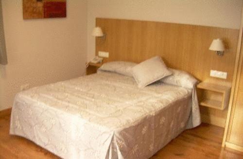 Aparthotel Pena Telera Resort El Pueyo de Jaca Oda fotoğraf